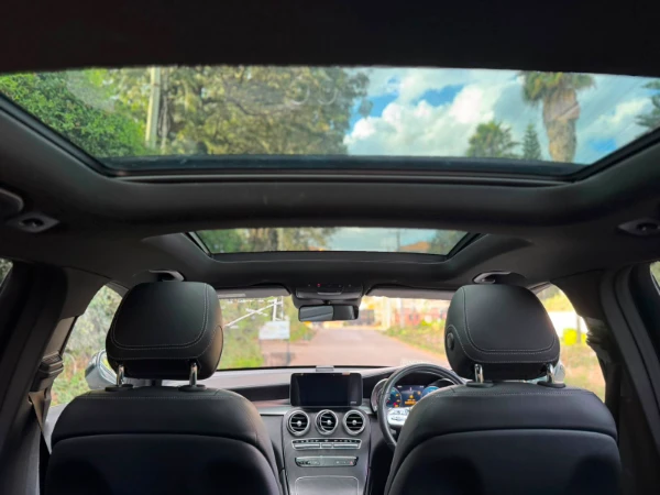 2019 Mercedes Benz GLC220d 4Matic Fully Loaded