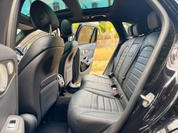 2019 Mercedes Benz GLC220d 4Matic Fully Loaded