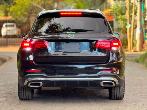 2019 Mercedes Benz GLC220d 4Matic Fully Loaded