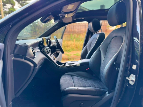 2020 Mercedes Benz GLC220d 4MATIC Sunroof