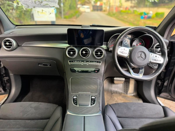 2020 Mercedes Benz GLC220d 4MATIC Sunroof