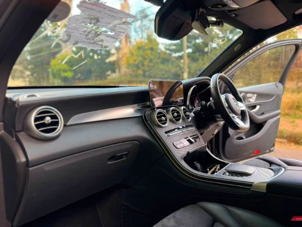 2020 Mercedes Benz GLC220d 4MATIC Sunroof