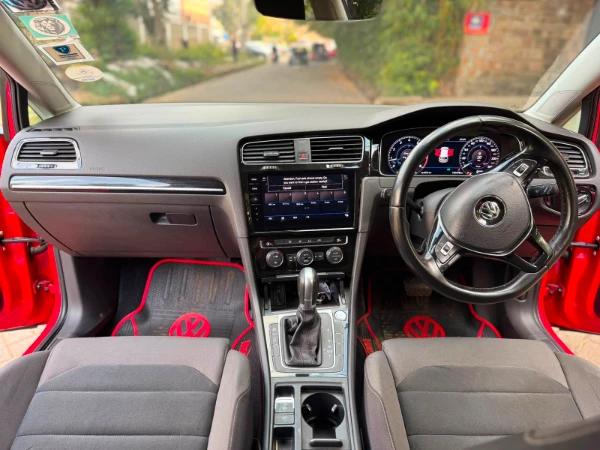2019 Volkswagen Golf