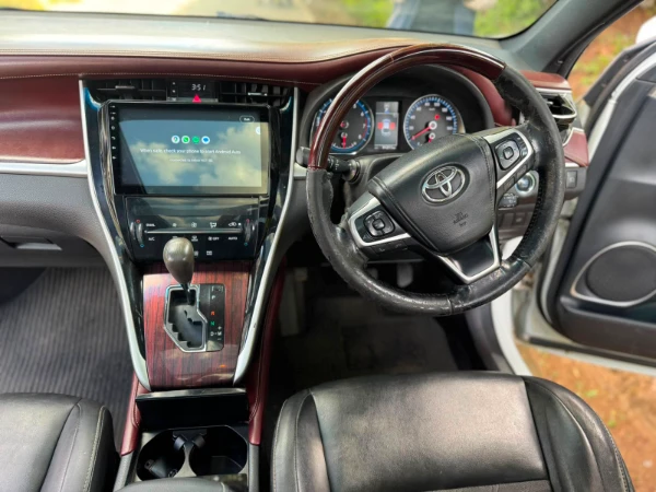 2016 Toyota Harrier Sunroof