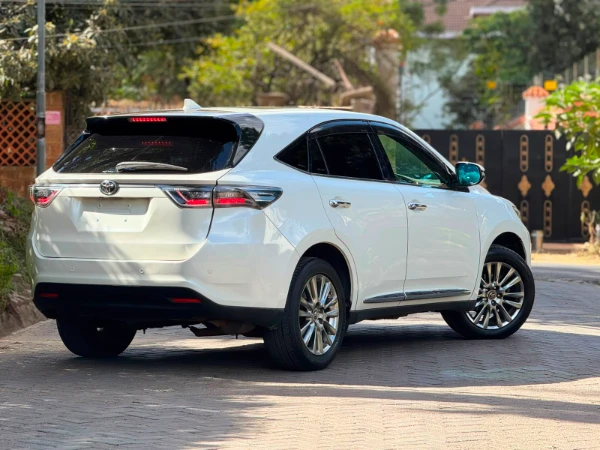 2016 Toyota Harrier Sunroof