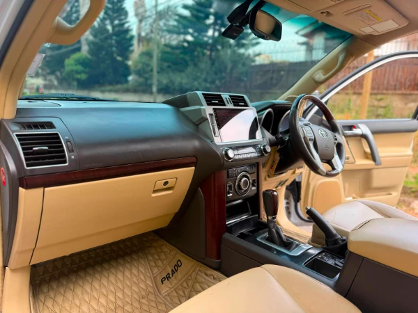 2015 Toyota LandCruiser Prado TZG Sunroof