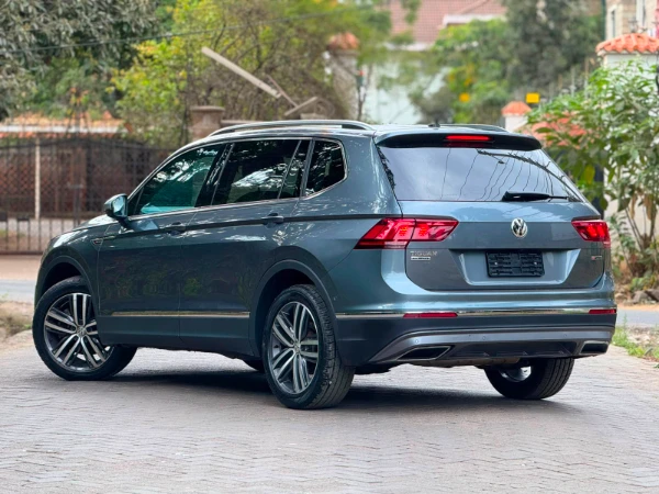 2021 Volkswagen Tiguan AllSpace Sunroof