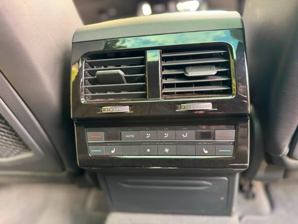 2020 Volkswagen Touareg Sunroof