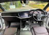 2020 Volkswagen Touareg Sunroof