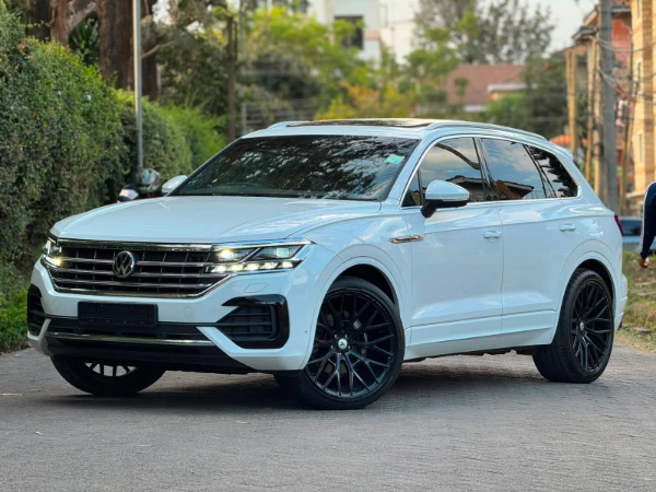 2020 Volkswagen Touareg Sunroof