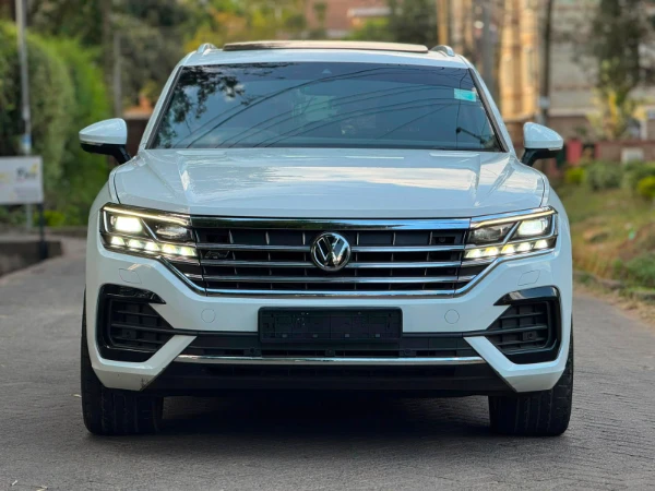 2020 Volkswagen Touareg Sunroof