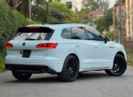 2020 Volkswagen Touareg Sunroof