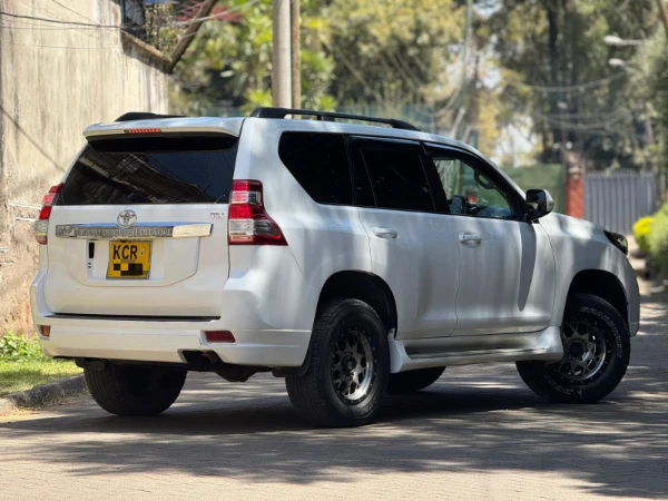 2011 Toyota LandCruiser Prado TX Sunroof