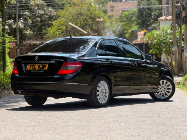 2009 Mercedes Benz C200