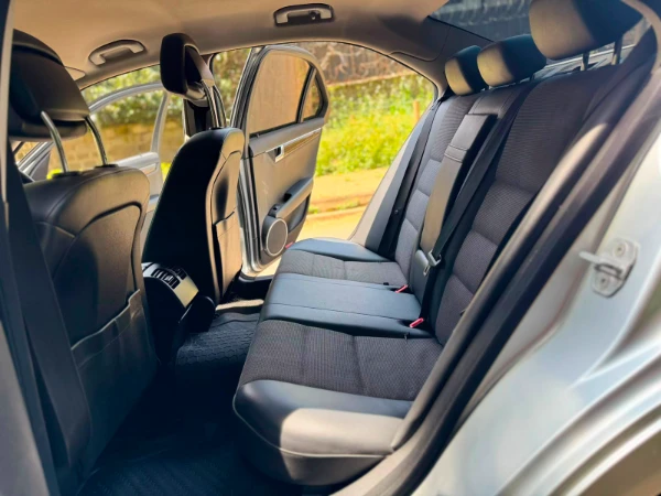 2010 Mercedes Benz C250