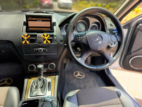 2010 Mercedes Benz C250