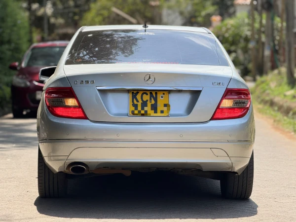 2010 Mercedes Benz C250
