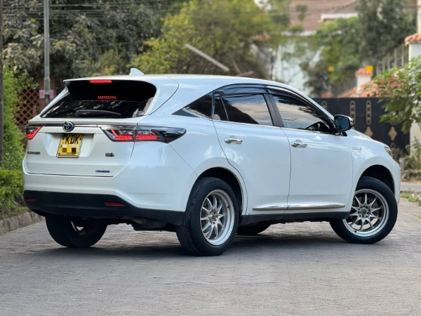 2015 Toyota Harrier Hybrid