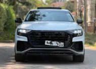 2020 Audi Q8 55 TFSI Quattro S-Line Sunroof