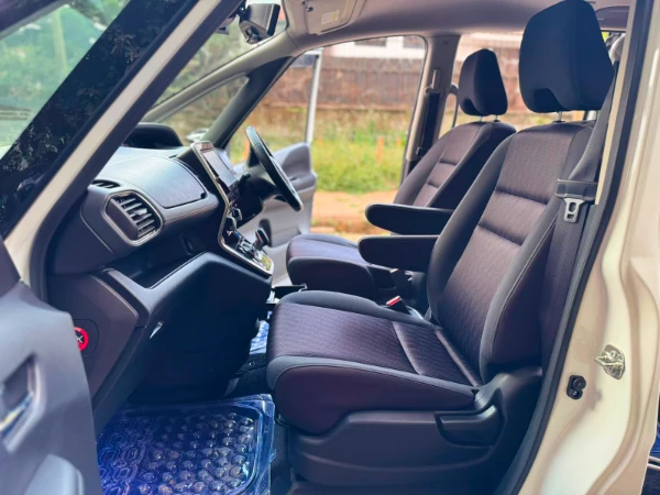 2019 Nissan Serena Highway Star E-Power