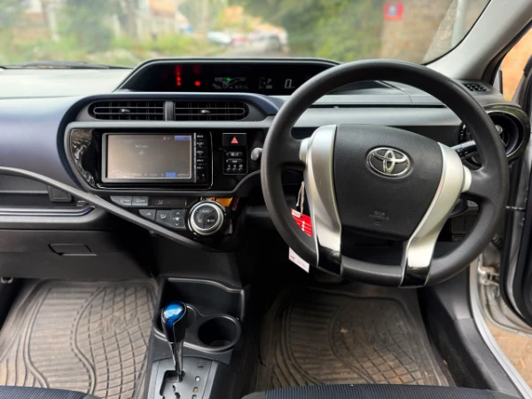 2016 Toyota Aqua Hybrid