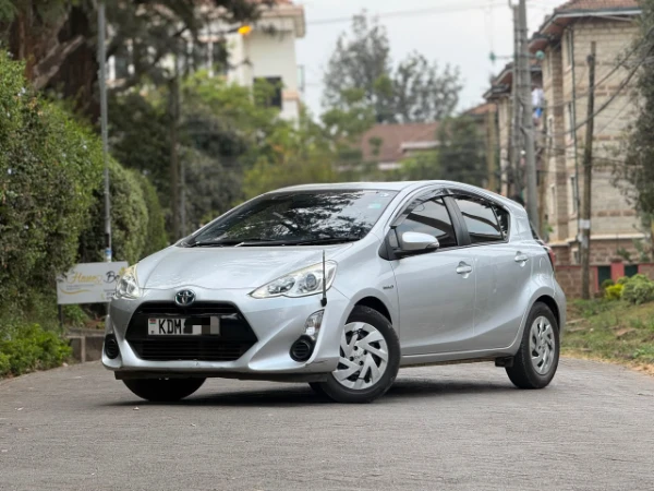 2016 Toyota Aqua Hybrid