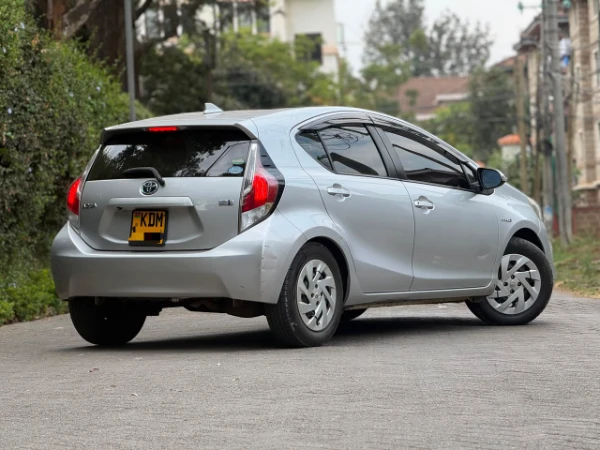 2016 Toyota Aqua Hybrid