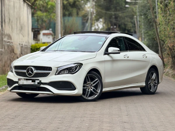 2019 Mercedes Benz CLA180 Sunroof