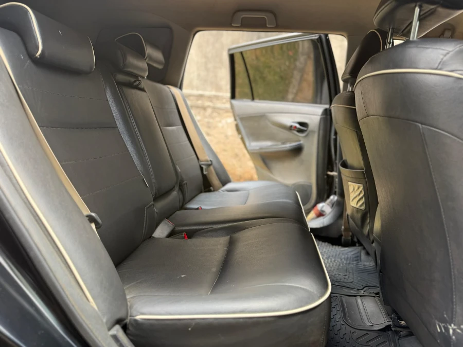 2013 Toyota Fielder 202