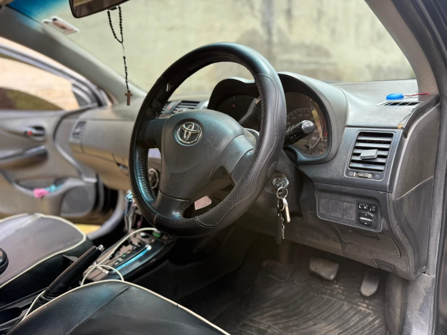 2013 Toyota Fielder 202