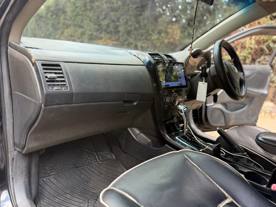 2013 Toyota Fielder 202