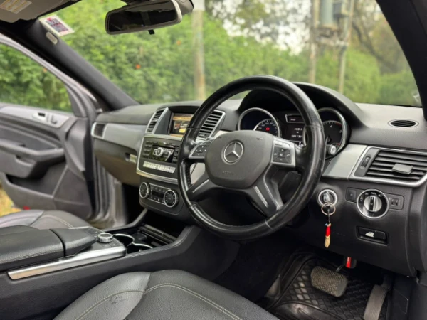 2013 Mercedes Benz ML250 4Matic Sunroof