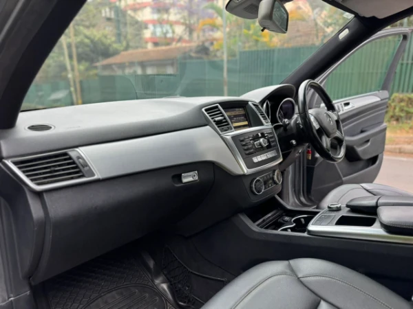 2013 Mercedes Benz ML250 4Matic Sunroof