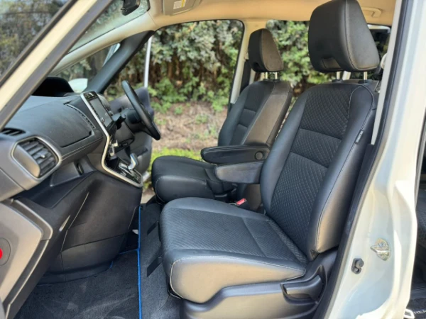 2019 Nissan Serena E-Power Highway Star