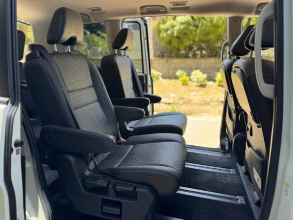 2019 Nissan Serena E-Power Highway Star