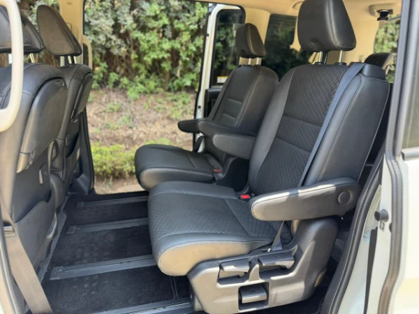 2019 Nissan Serena E-Power Highway Star