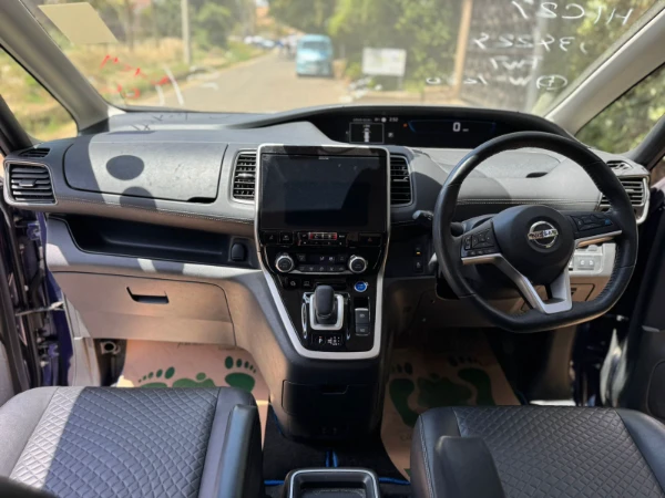 2019 Nissan Serena E-Power Highway Star