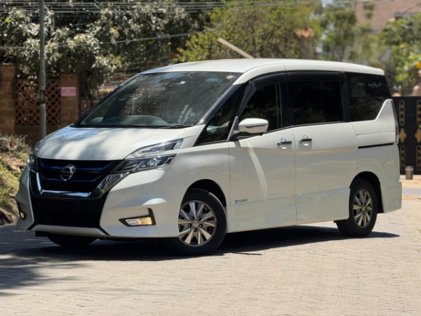 2019 Nissan Serena E-Power Highway Star