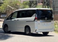 2019 Nissan Serena E-Power Highway Star