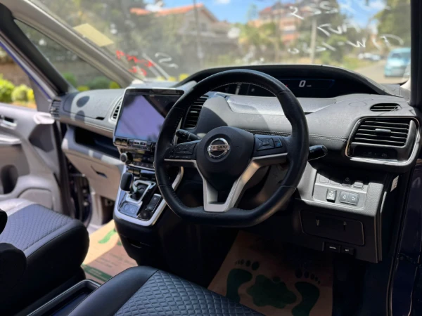 2019 Nissan Serena E-Power Highway Star