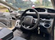 2017 Toyota Sienta Hybrid