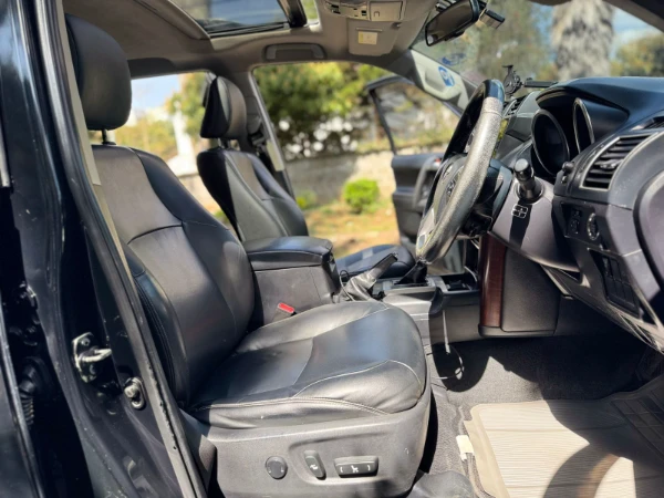 2015 Toyota Prado TX Sunroof