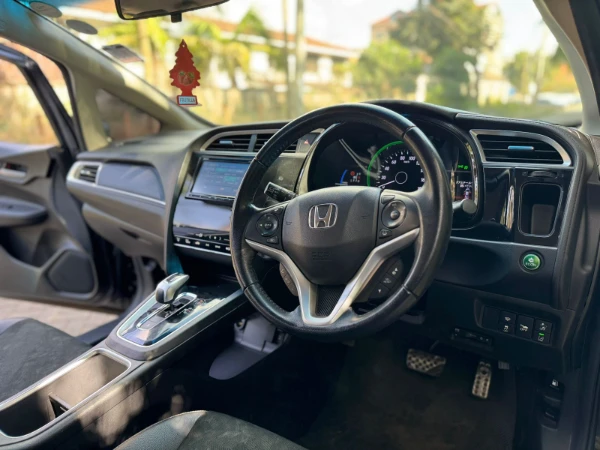 2018 Honda Fit Shuttle Hybrid