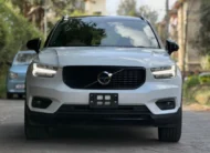 2019 Volvo XC40 T5 AWD R-Design Low Mileage