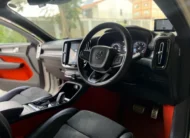 2019 Volvo XC40 T5 AWD R-Design Low Mileage